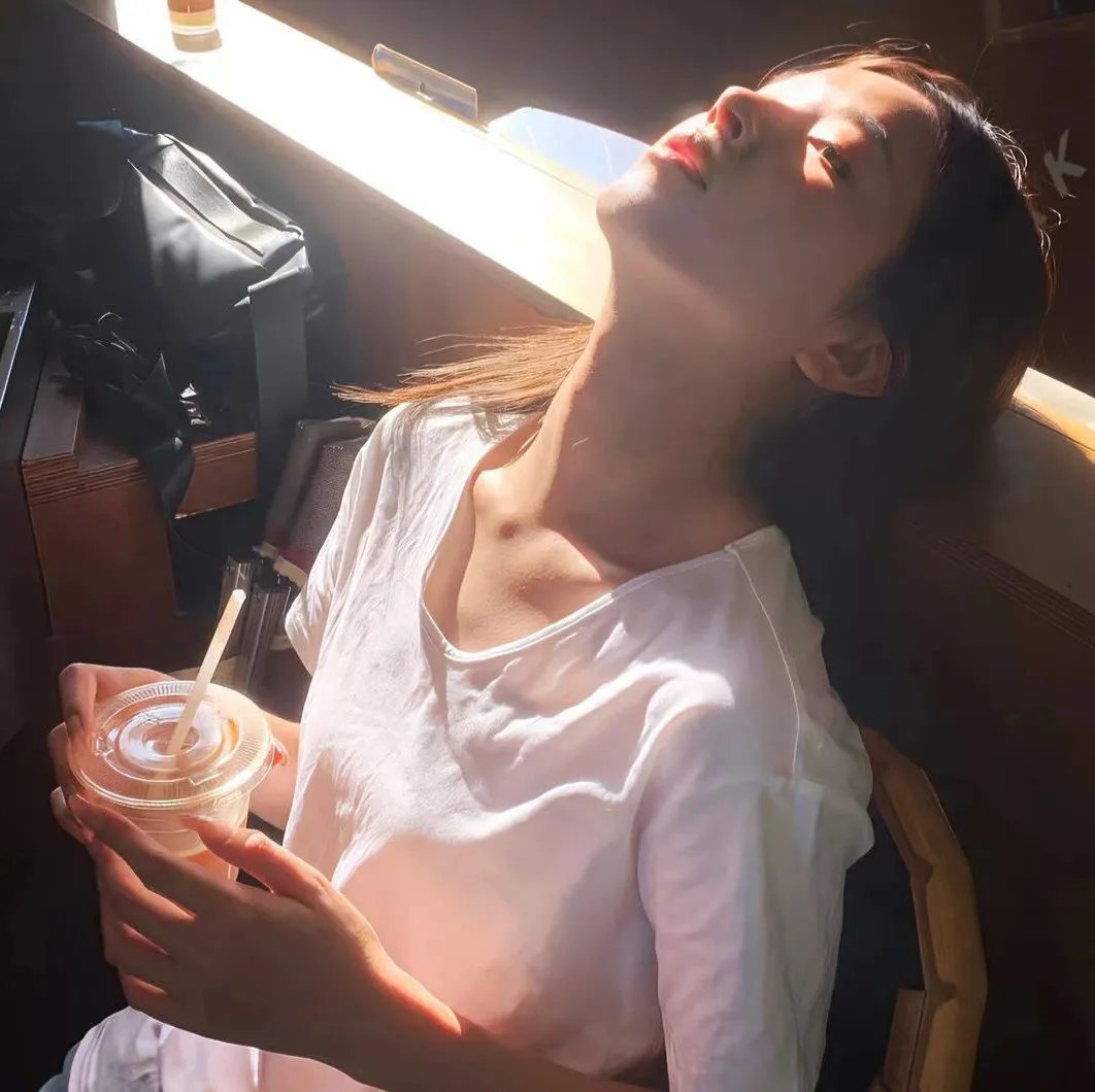 爱在闪电下